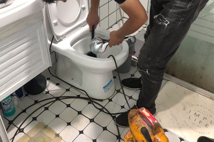 托克托疏通下水道